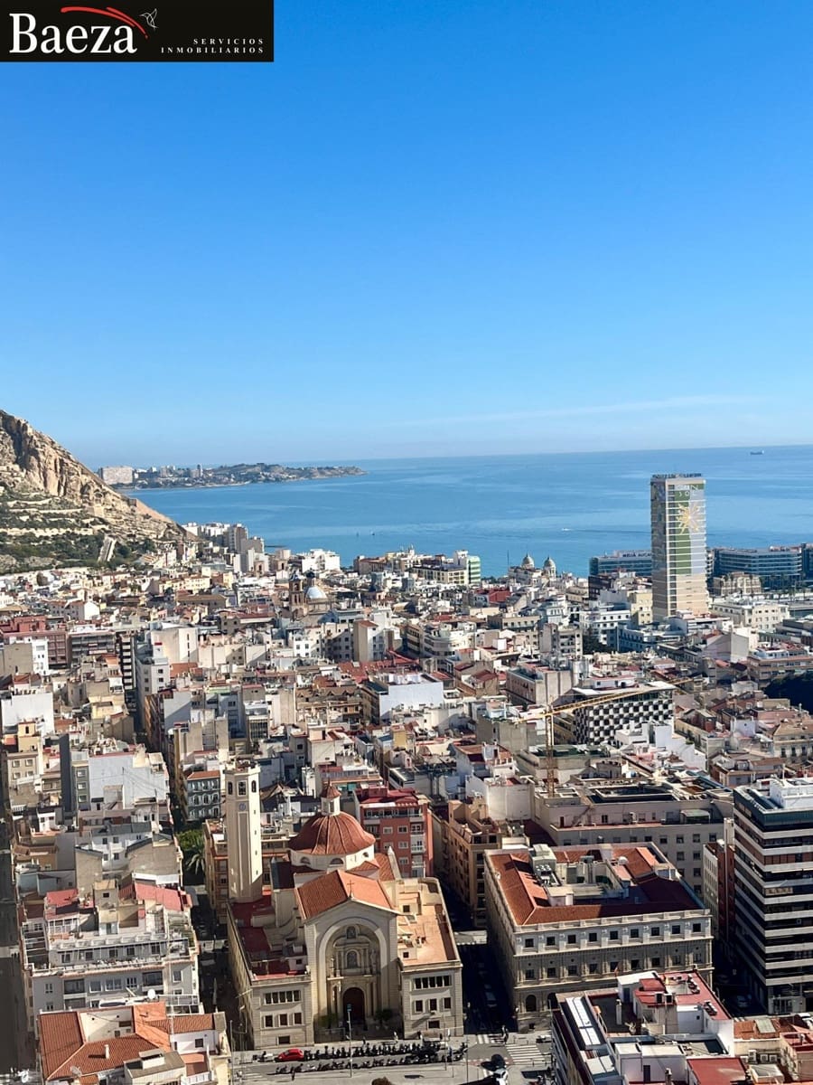 Yksiö vuokrattavana paikassa Alicante kaupunki - 850 € (Ref: 9518882)