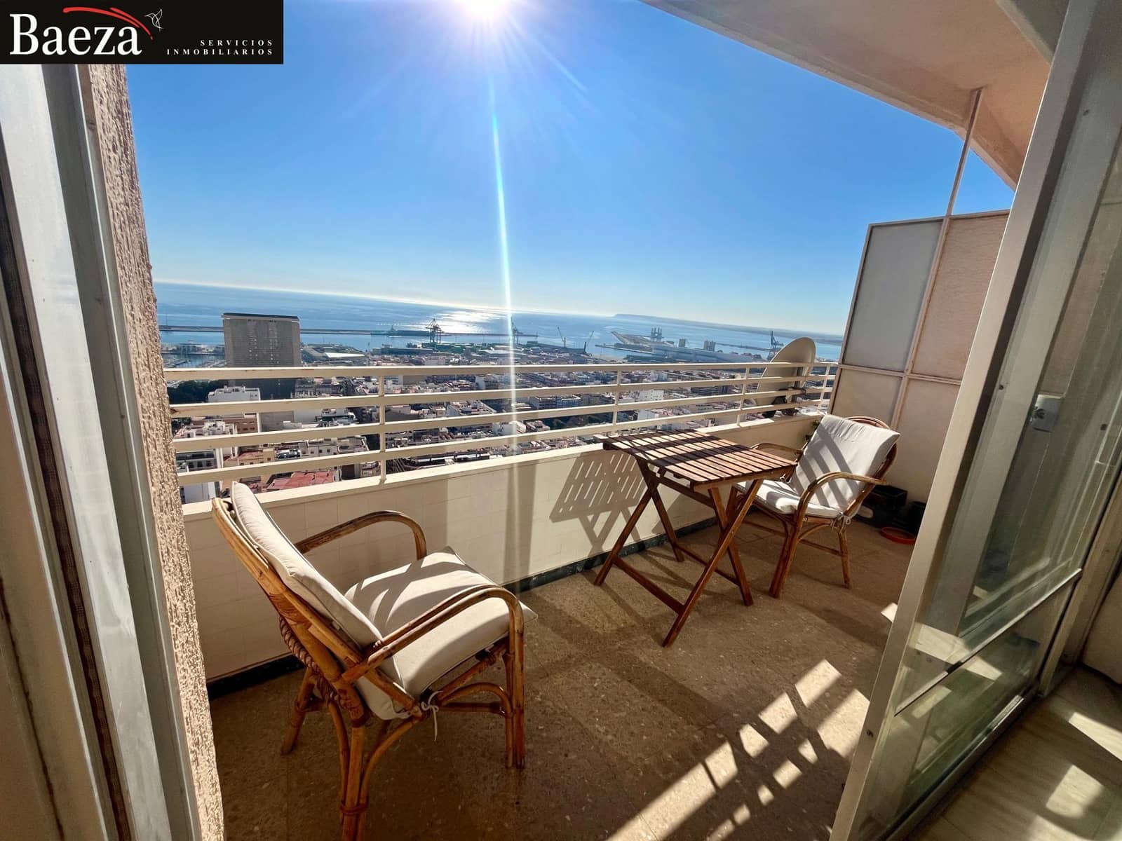 Yksiö vuokrattavana paikassa Alicante kaupunki - 850 € (Ref: 9518882)