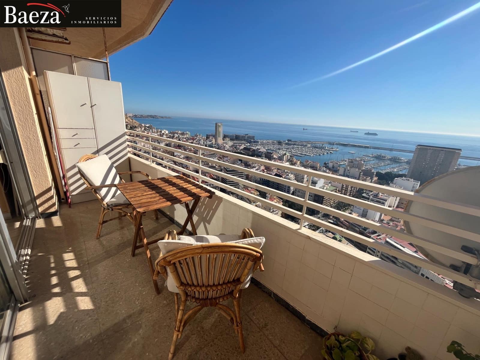 Yksiö vuokrattavana paikassa Alicante kaupunki - 850 € (Ref: 9518882)