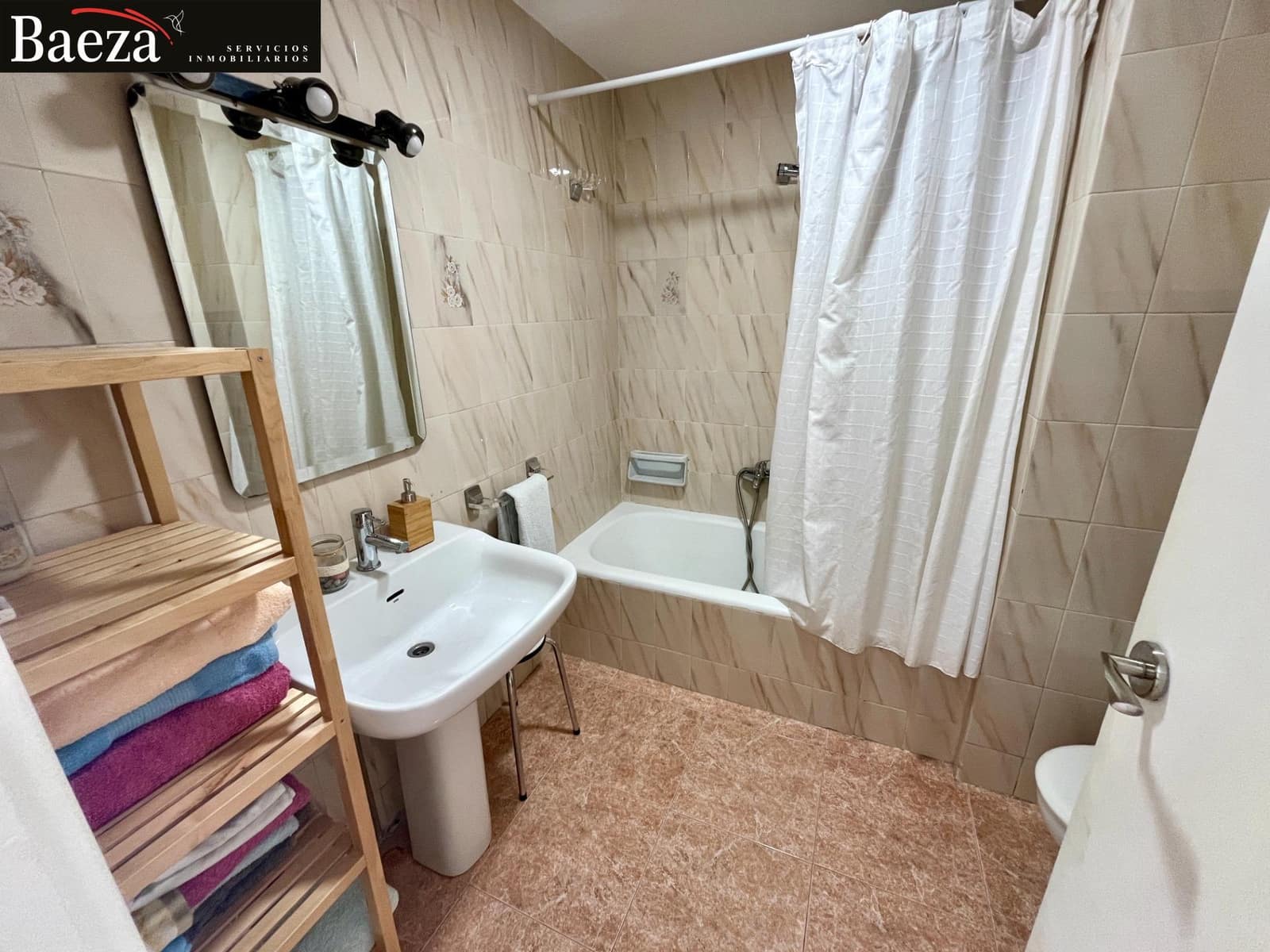 Yksiö vuokrattavana paikassa Alicante kaupunki - 850 € (Ref: 9518882)