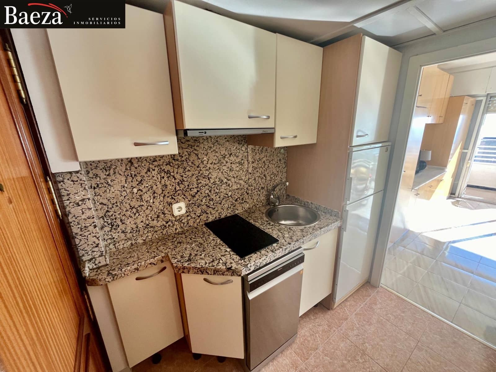 Yksiö vuokrattavana paikassa Alicante kaupunki - 850 € (Ref: 9518882)