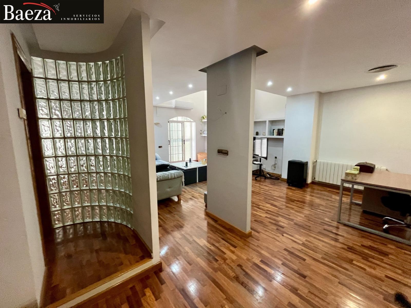 3 sypialnia Dom na sprzedaż w Petrel / Petrer z garażem - 399 000 € (Ref: 9524274)