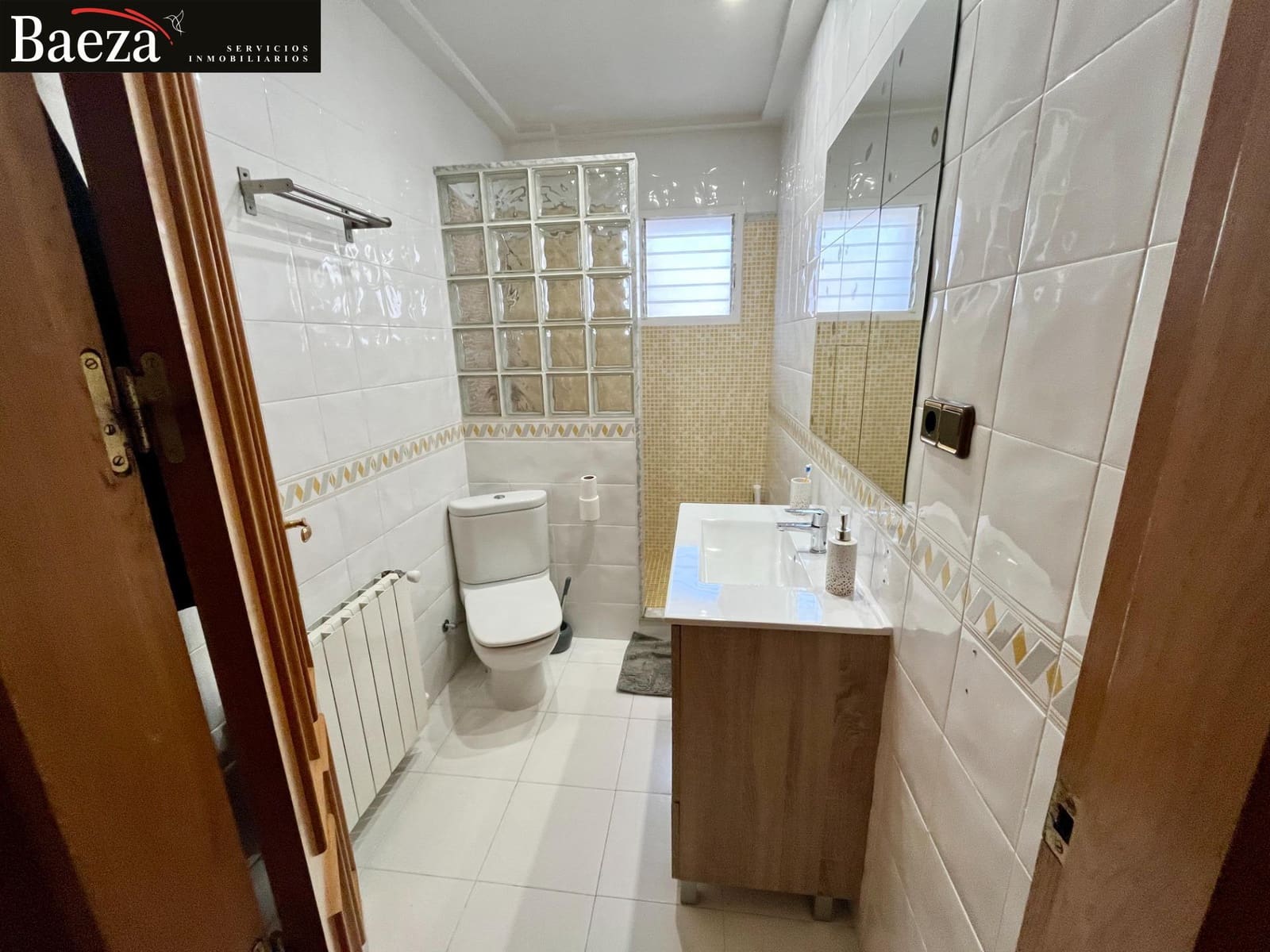 3 sypialnia Dom na sprzedaż w Petrel / Petrer z garażem - 399 000 € (Ref: 9524274)