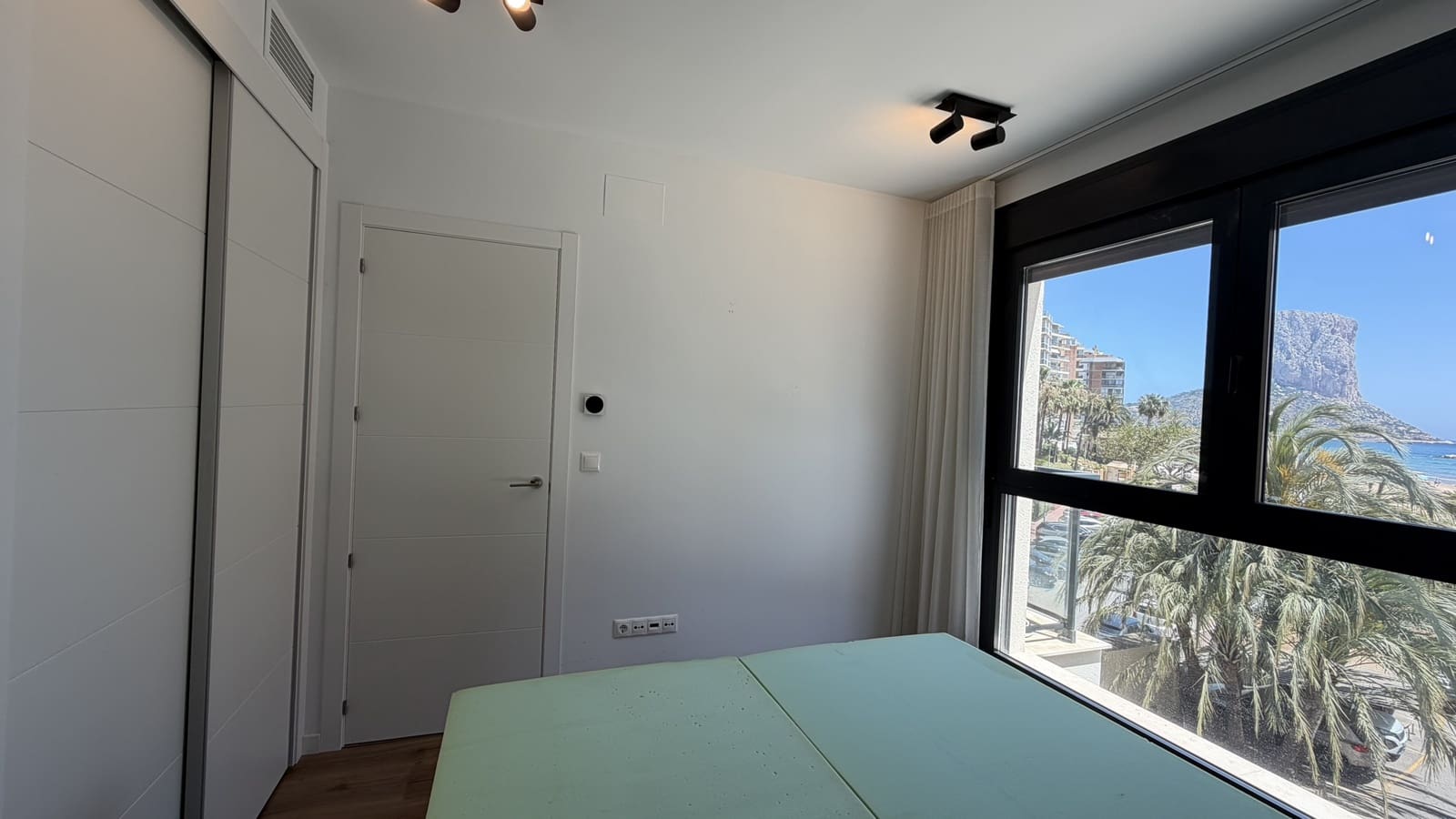 2 Zimmer Apartment zu verkaufen in Calpe / Calp mit Pool - 465.000 € (Ref: 9852286)