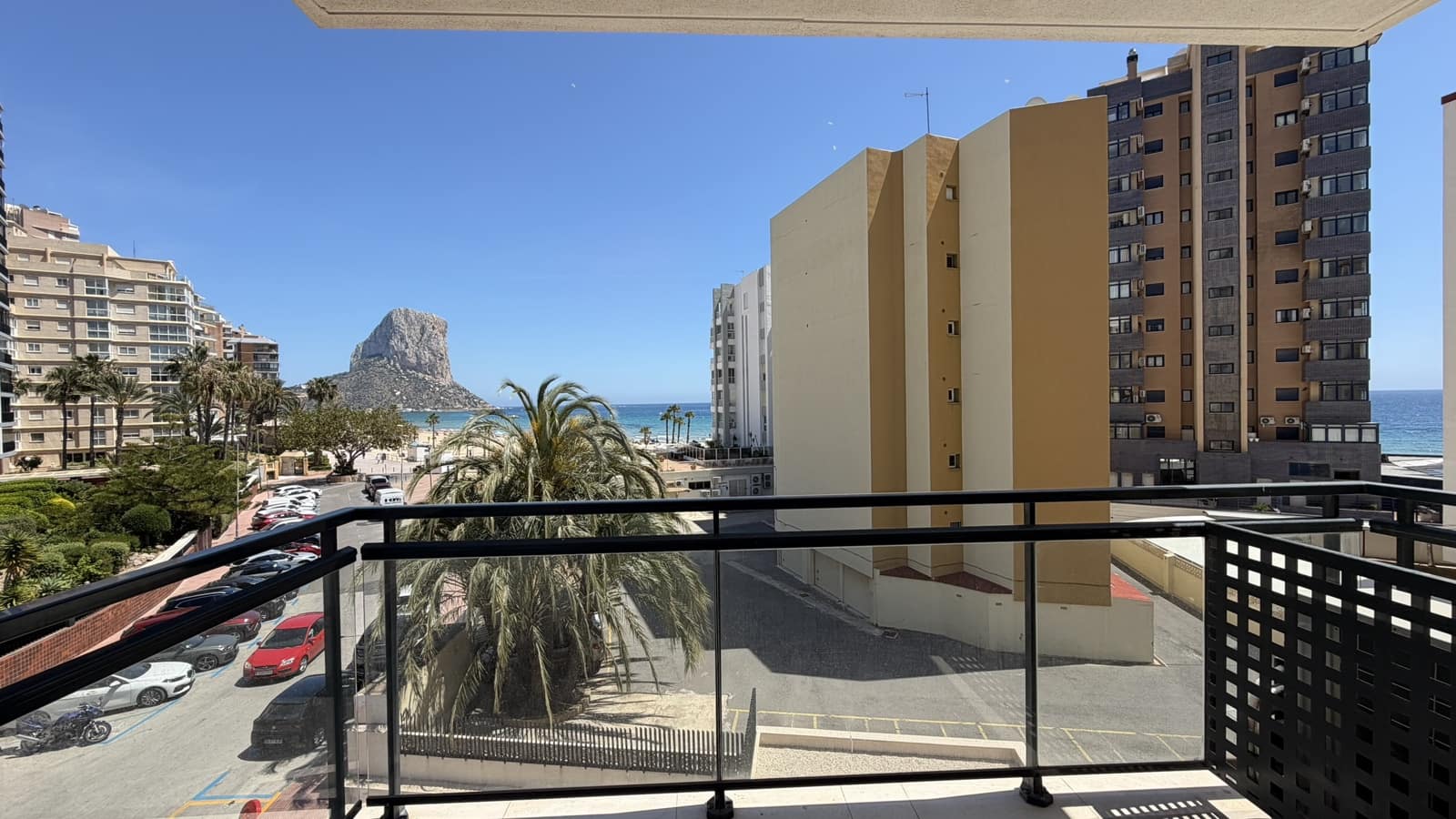 2 Zimmer Apartment zu verkaufen in Calpe / Calp mit Pool - 465.000 € (Ref: 9852286)