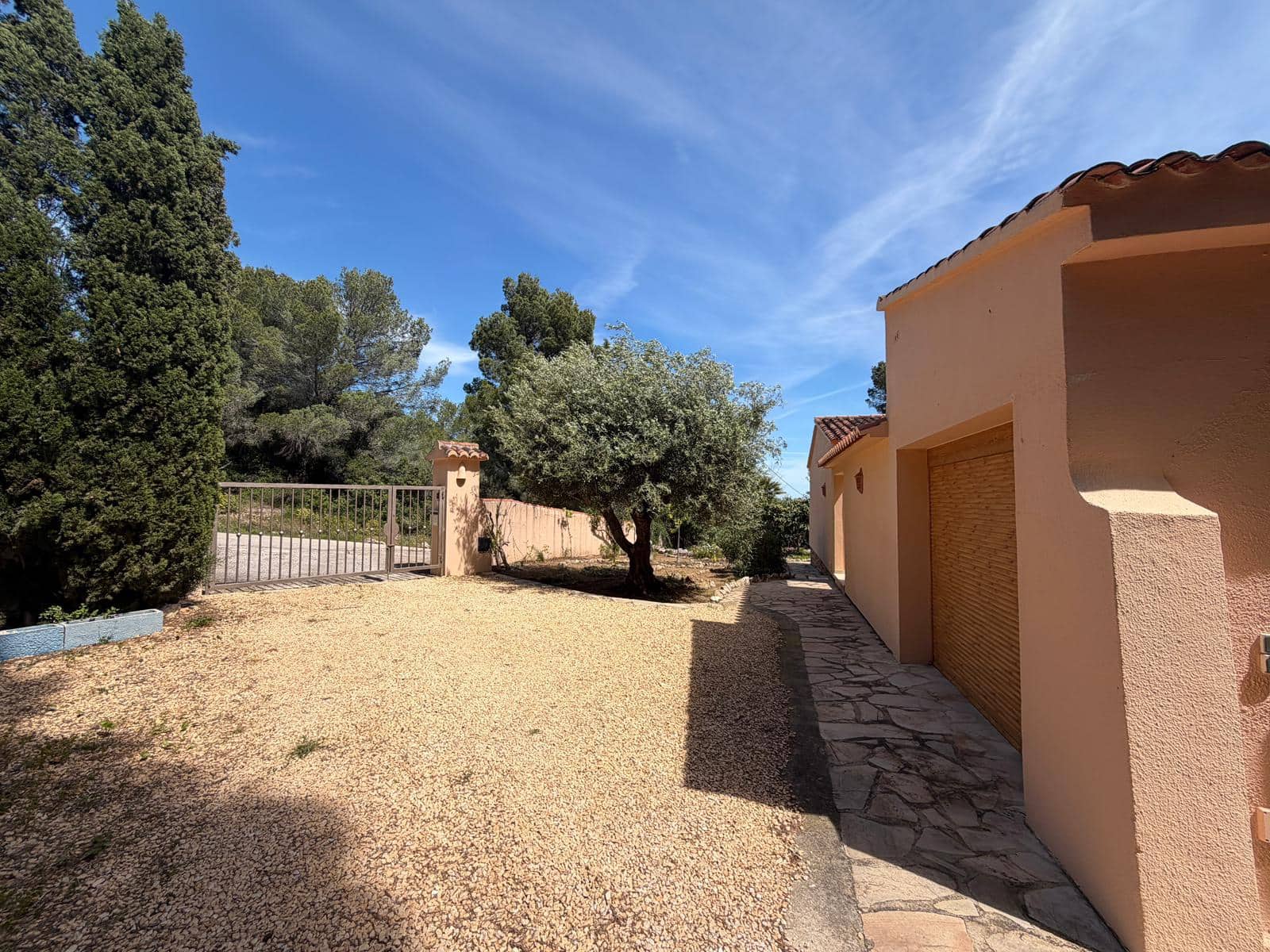 3 bedroom Villa for sale in Calpe / Calp with pool garage - € 585,000 (Ref: 9852298)