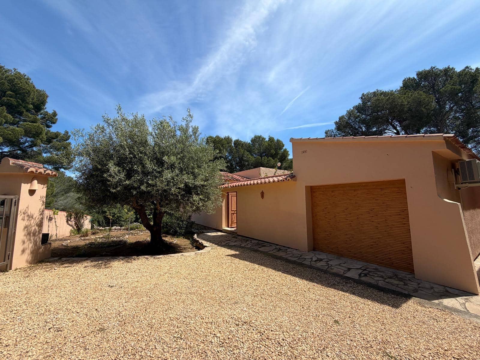 3 bedroom Villa for sale in Calpe / Calp with pool garage - € 585,000 (Ref: 9852298)