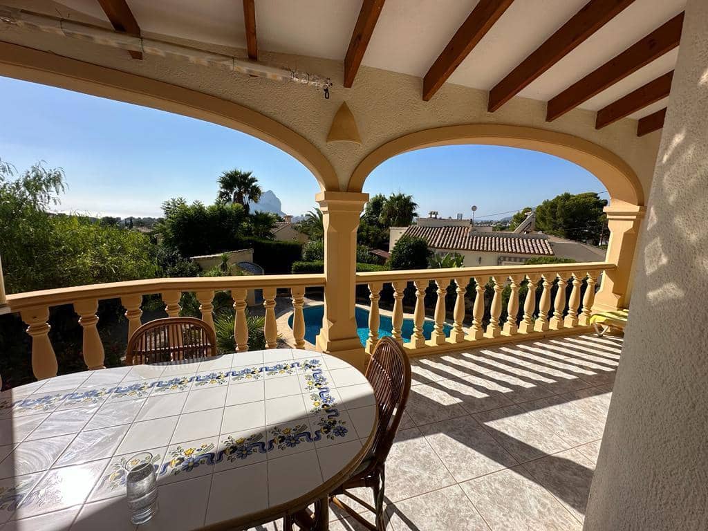3 chambre Villa/Maison à vendre à Calpe / Calp avec piscine garage - 650 000 € (Ref: 9852335)