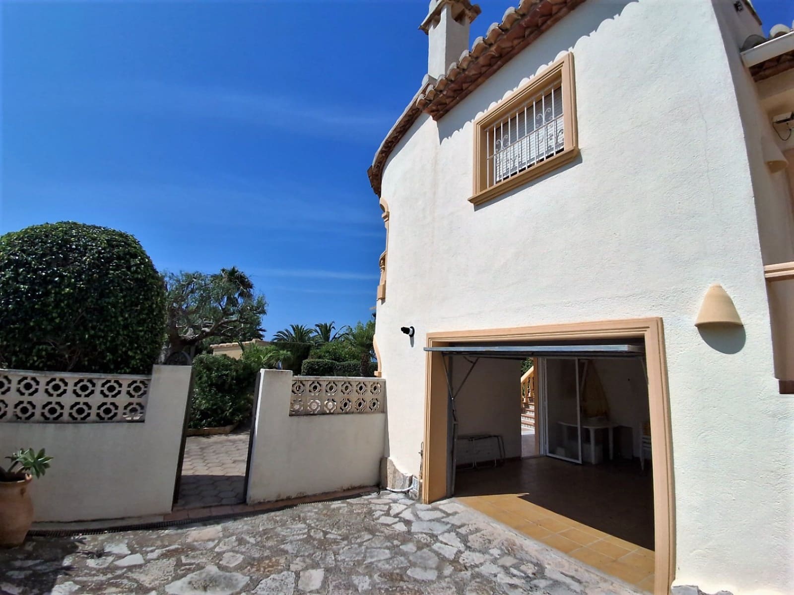 3 chambre Villa/Maison à vendre à Calpe / Calp avec piscine garage - 650 000 € (Ref: 9852335)