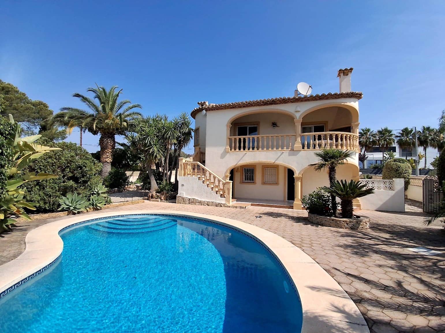 3 chambre Villa/Maison à vendre à Calpe / Calp avec piscine garage - 650 000 € (Ref: 9852335)