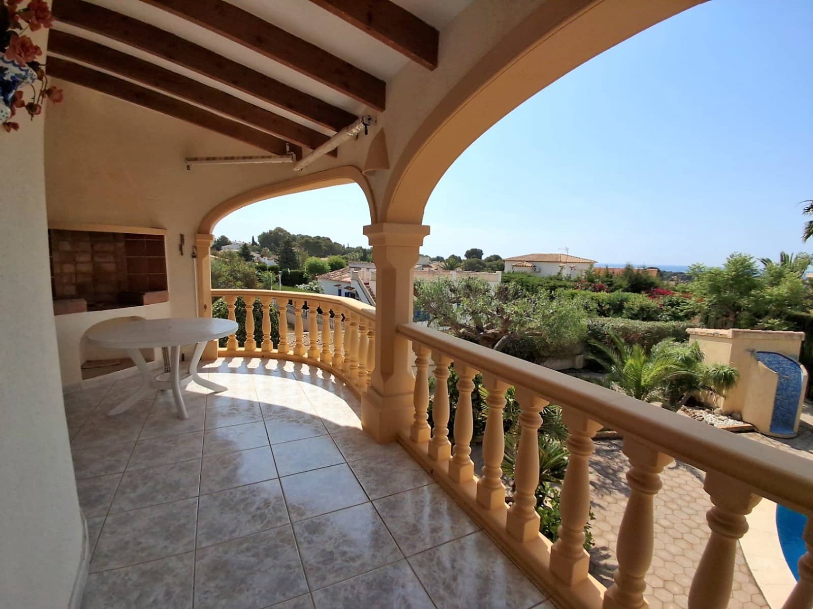 3 chambre Villa/Maison à vendre à Calpe / Calp avec piscine garage - 650 000 € (Ref: 9852335)