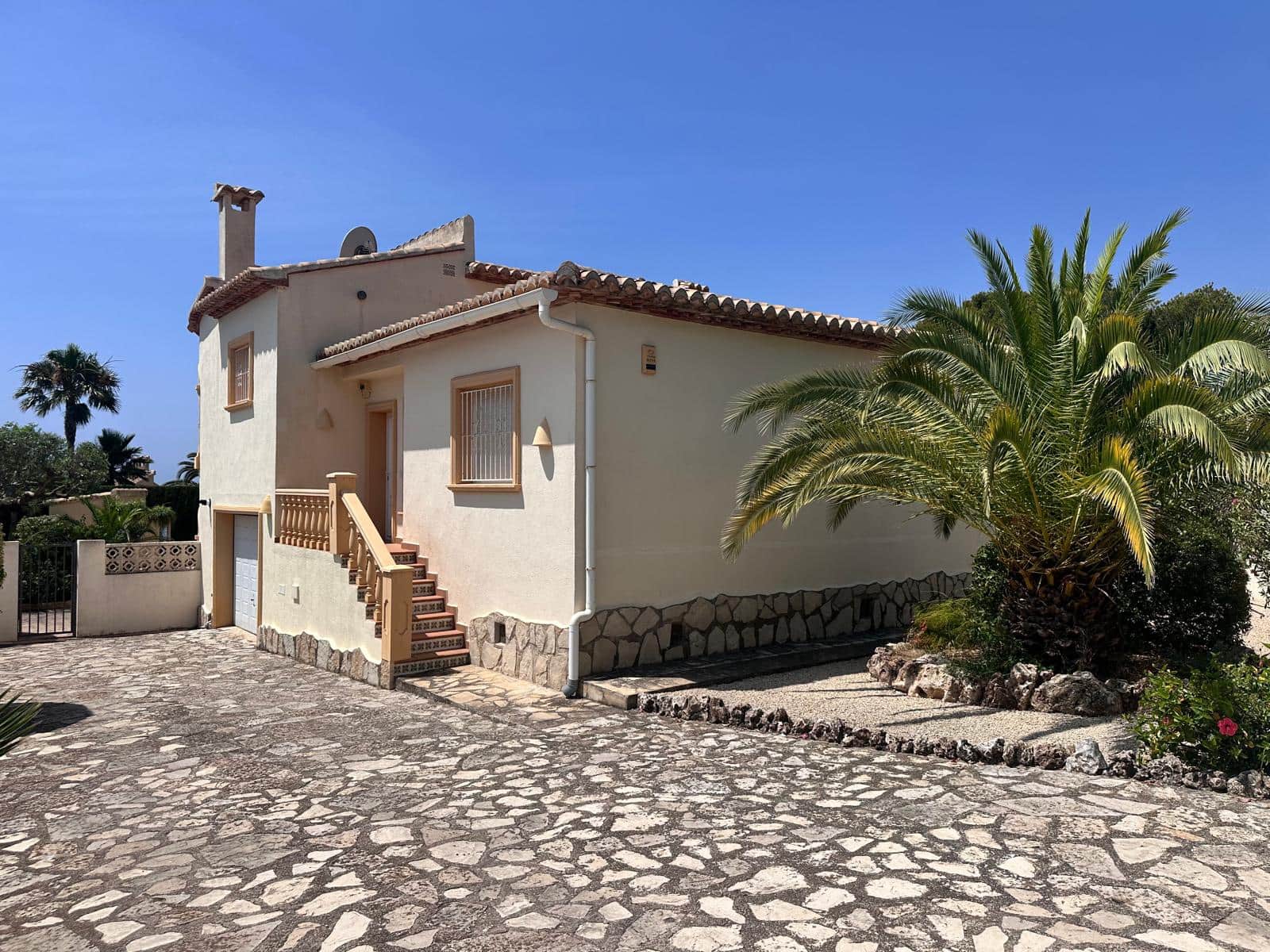 3 chambre Villa/Maison à vendre à Calpe / Calp avec piscine garage - 650 000 € (Ref: 9852335)