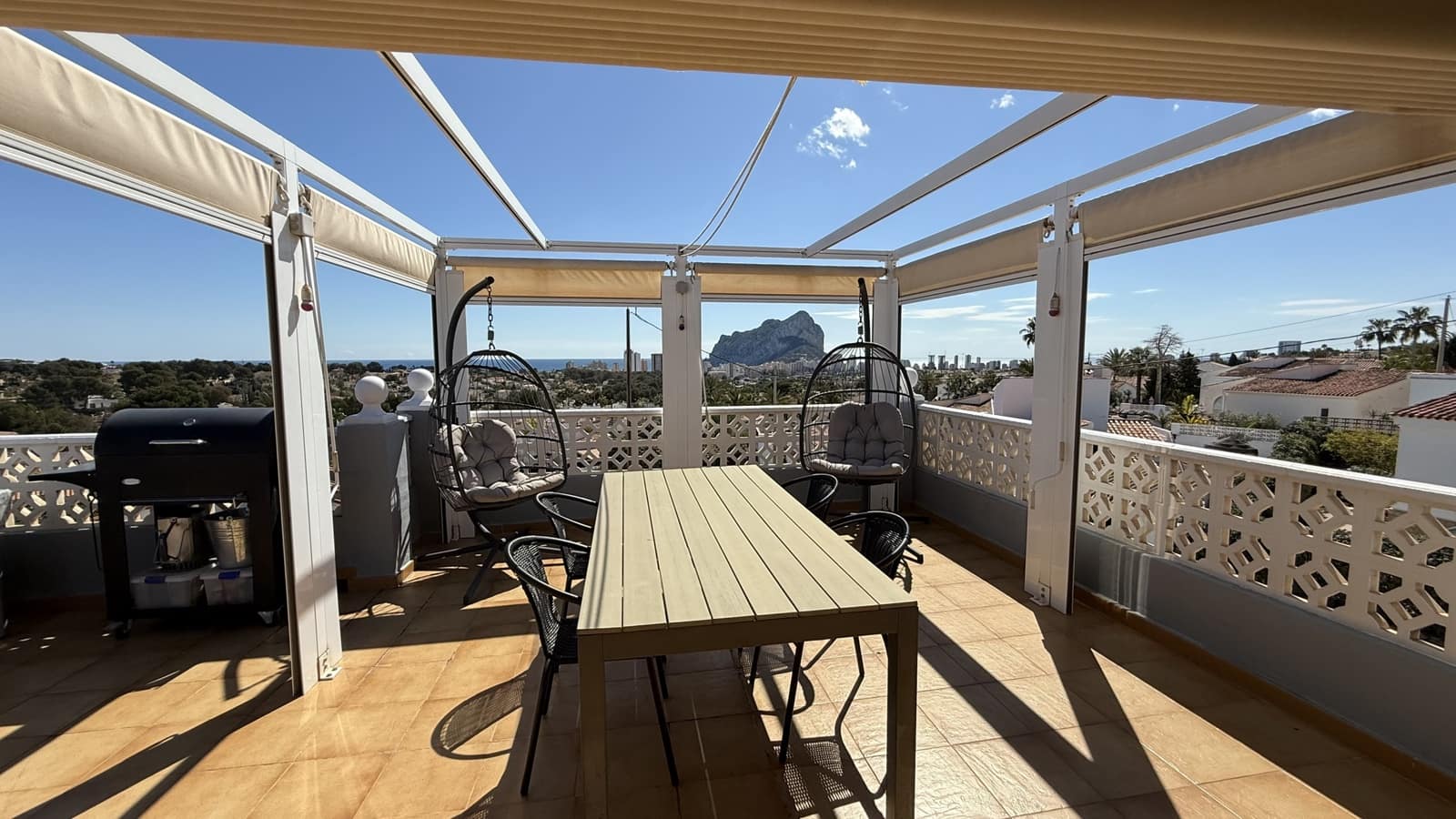 4 slaapkamer Villa te koop in Calpe / Calp met zwembad garage - € 540.000 (Ref: 9852962)