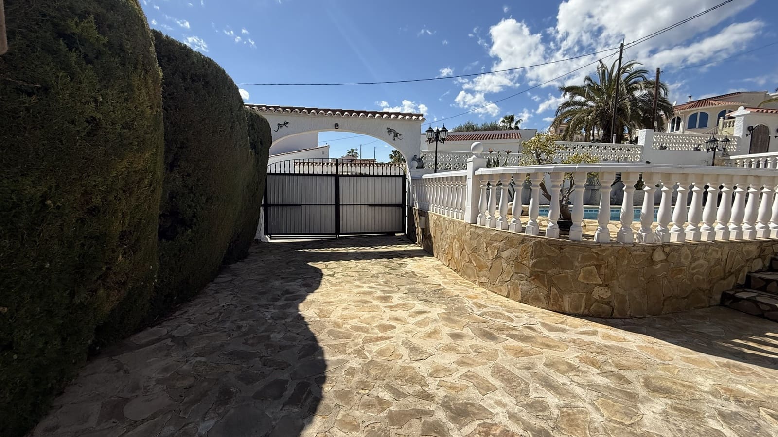 4 slaapkamer Villa te koop in Calpe / Calp met zwembad garage - € 540.000 (Ref: 9852962)