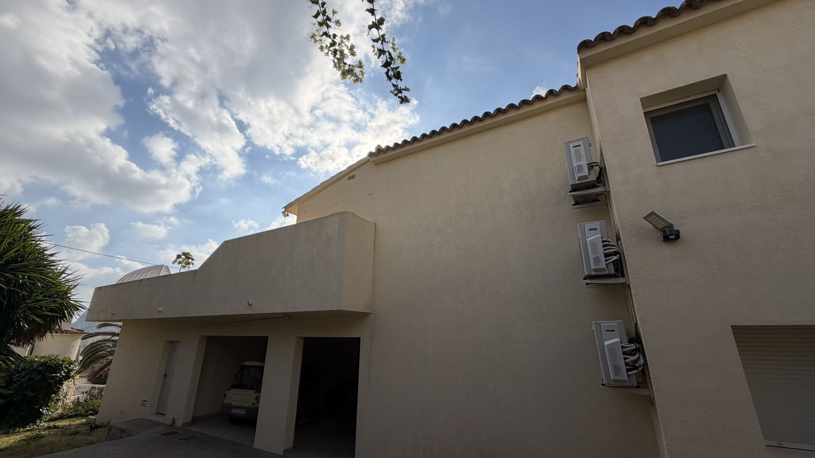 4 soverom Hus til salgs i Calpe / Calp med svømmebasseng garasje - € 745 000 (Ref: 9853019)