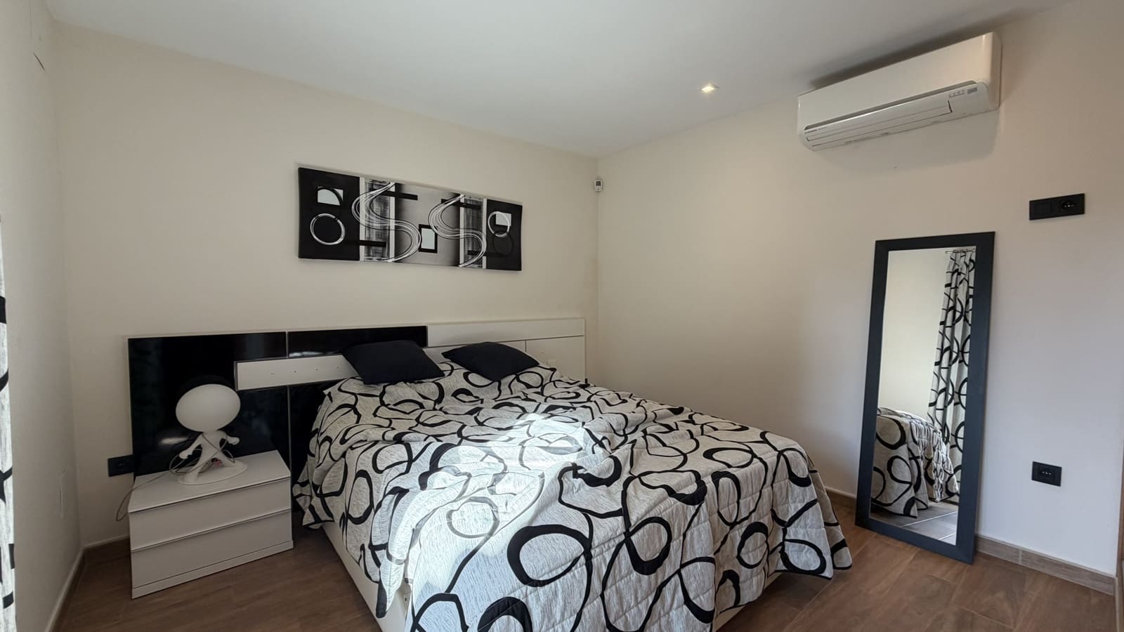 4 soverom Hus til salgs i Calpe / Calp med svømmebasseng garasje - € 745 000 (Ref: 9853019)