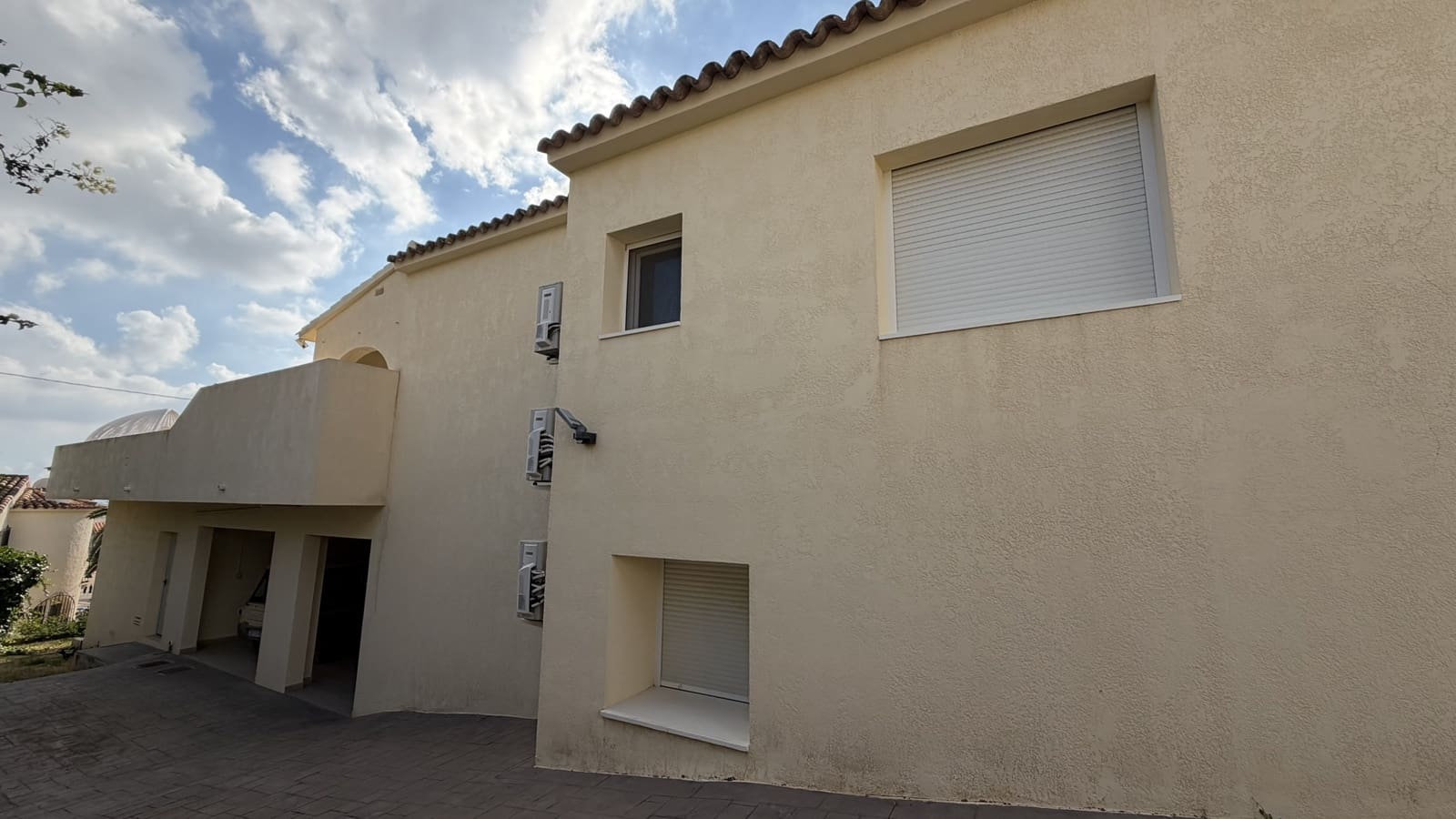 4 soverom Hus til salgs i Calpe / Calp med svømmebasseng garasje - € 745 000 (Ref: 9853019)