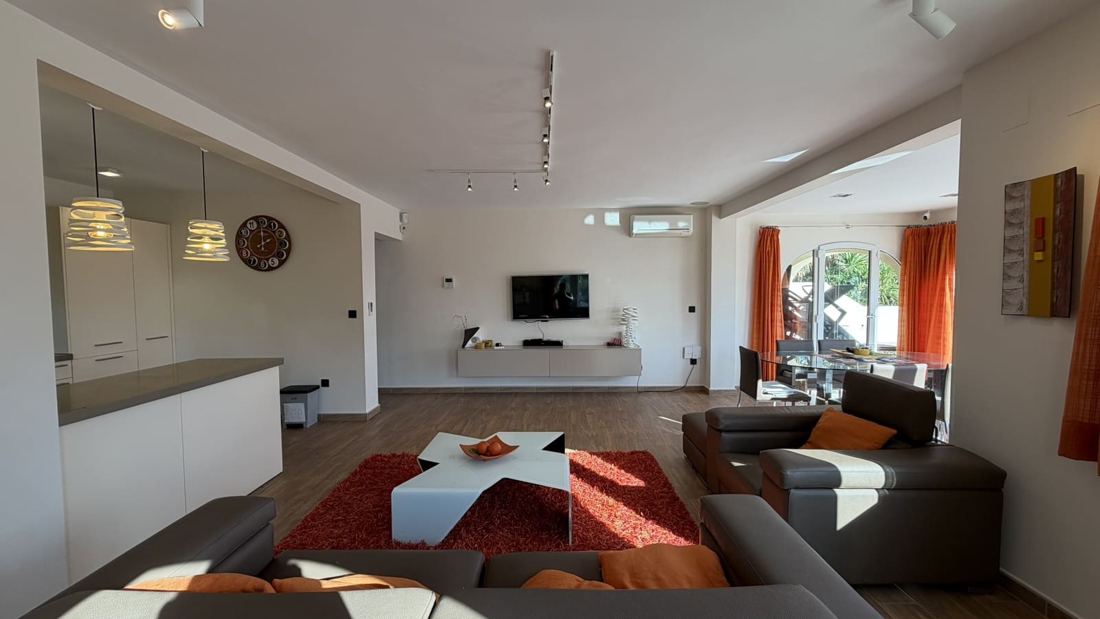 4 soverom Hus til salgs i Calpe / Calp med svømmebasseng garasje - € 745 000 (Ref: 9853019)