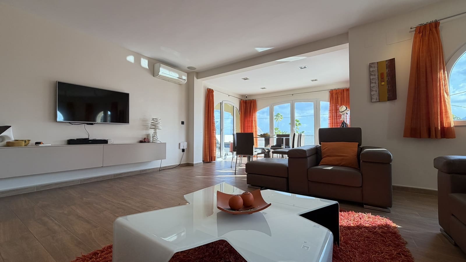 4 soverom Hus til salgs i Calpe / Calp med svømmebasseng garasje - € 745 000 (Ref: 9853019)