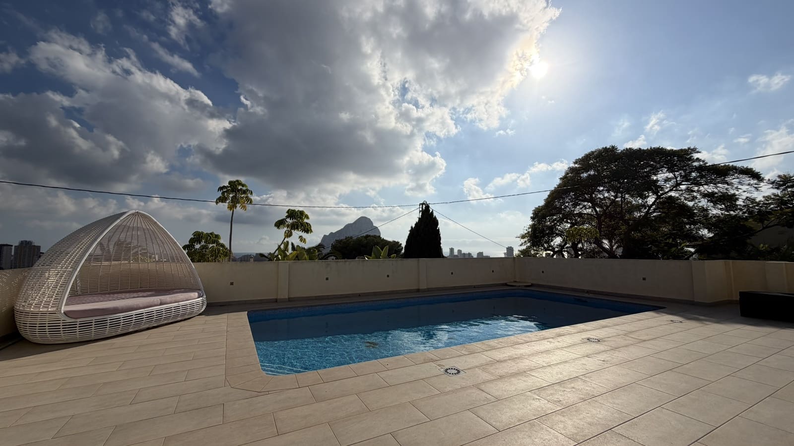 4 soverom Hus til salgs i Calpe / Calp med svømmebasseng garasje - € 745 000 (Ref: 9853019)