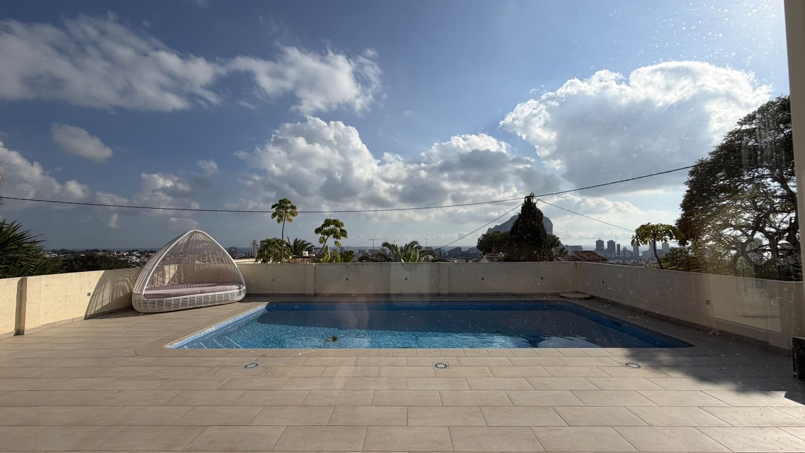 4 soverom Hus til salgs i Calpe / Calp med svømmebasseng garasje - € 745 000 (Ref: 9853019)