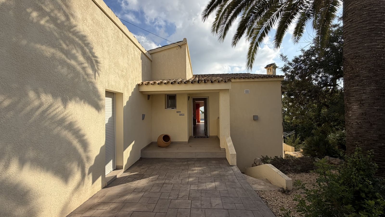 4 soverom Hus til salgs i Calpe / Calp med svømmebasseng garasje - € 745 000 (Ref: 9853019)