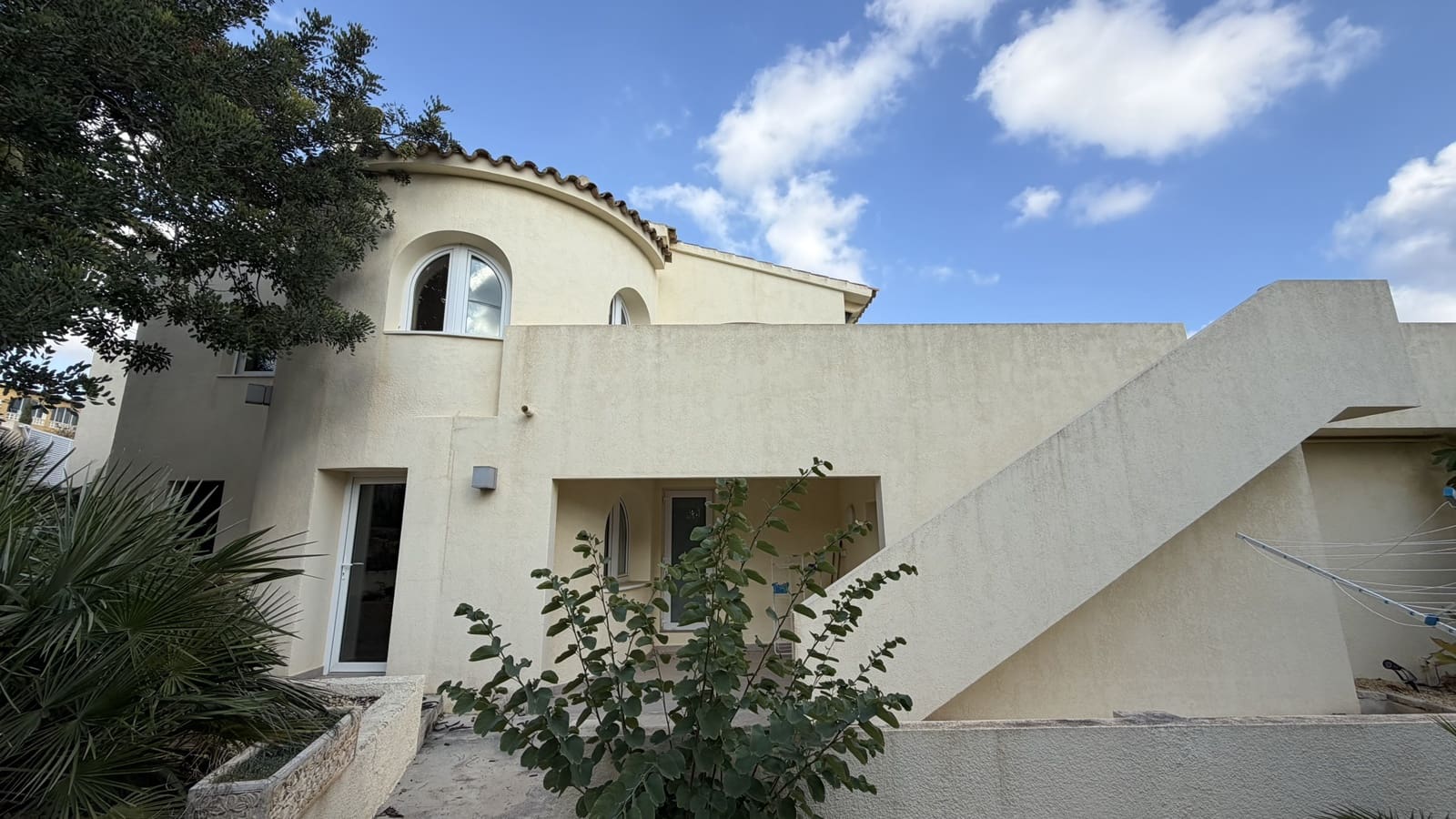 4 soverom Hus til salgs i Calpe / Calp med svømmebasseng garasje - € 745 000 (Ref: 9853019)