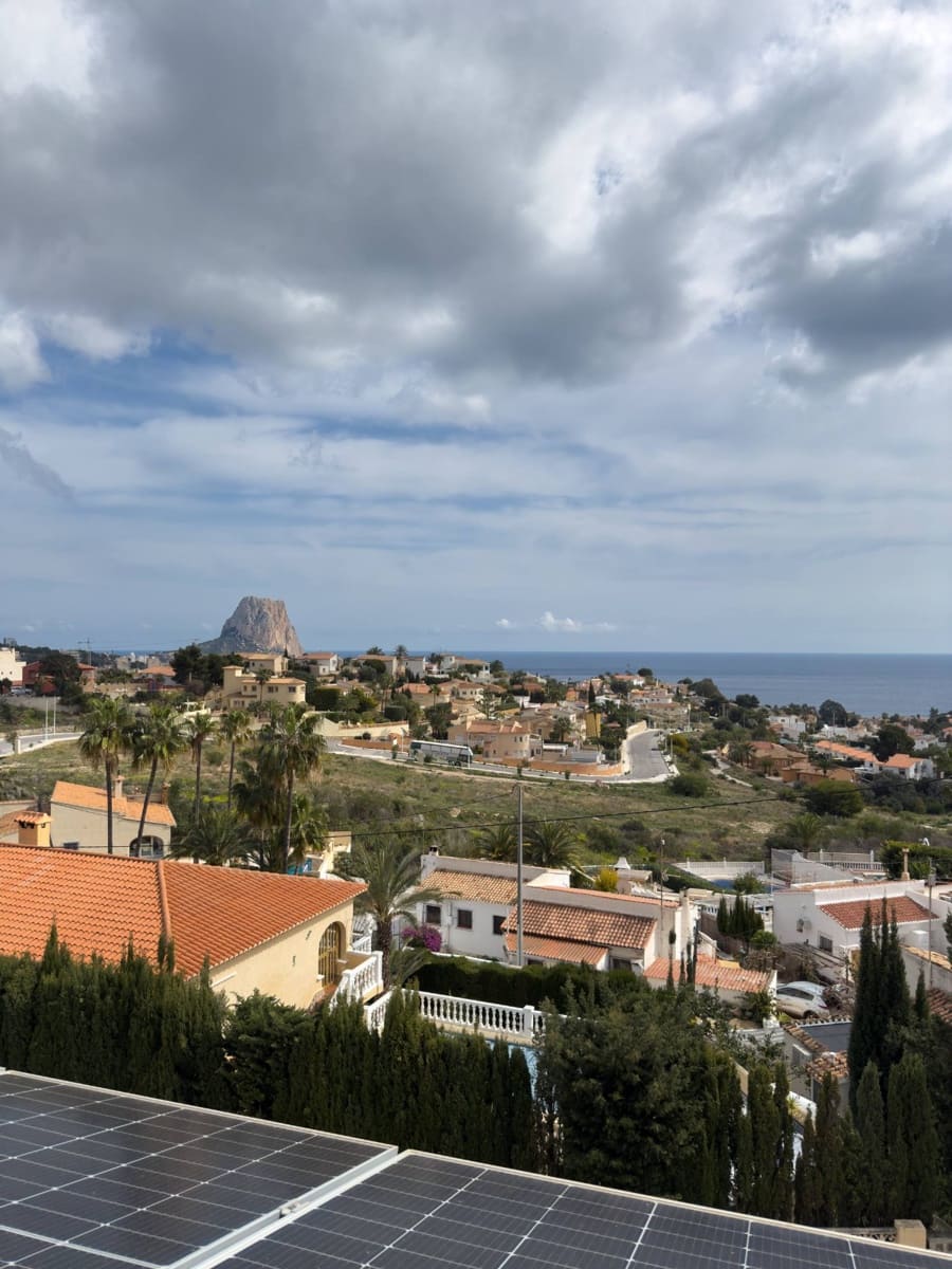 2 soverom Rekkehus til salgs i Calpe / Calp med svømmebasseng garasje - € 329 000 (Ref: 9854285)