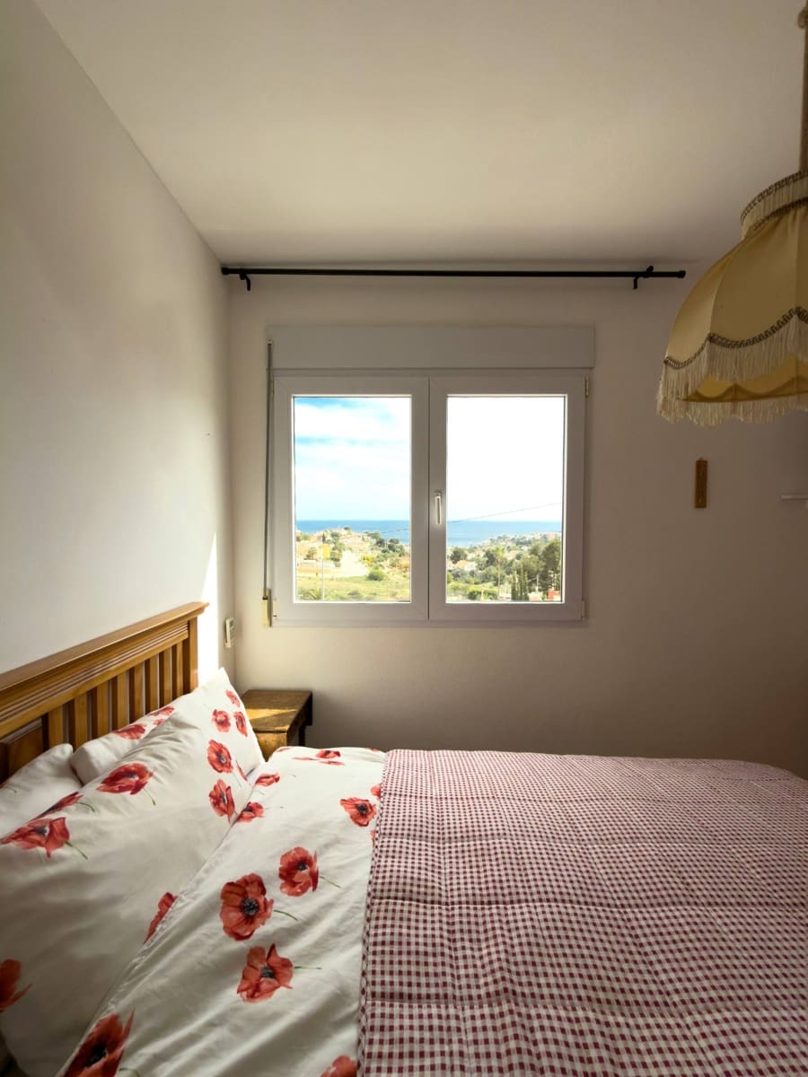 2 soverom Rekkehus til salgs i Calpe / Calp med svømmebasseng garasje - € 329 000 (Ref: 9854285)
