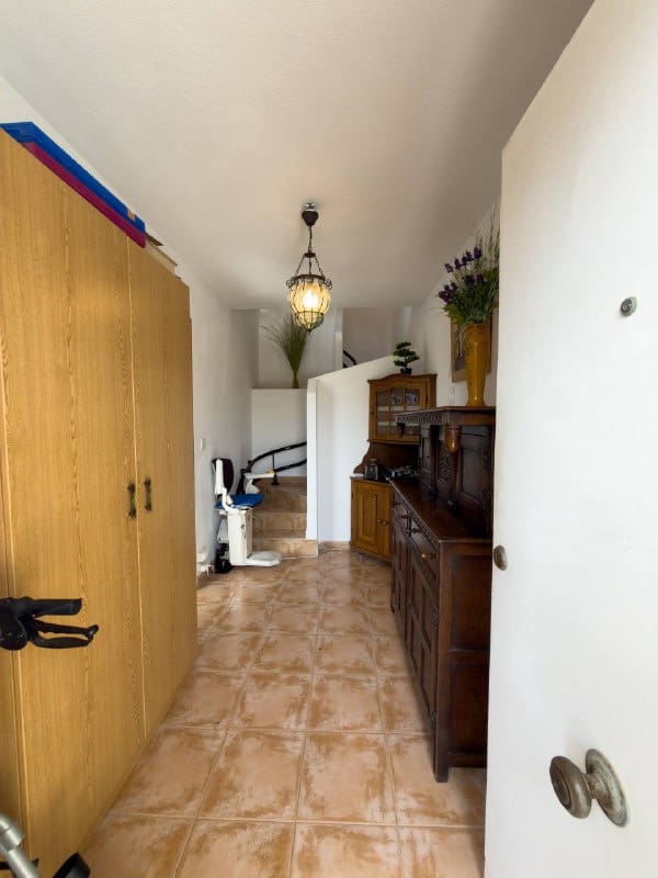 2 soverom Rekkehus til salgs i Calpe / Calp med svømmebasseng garasje - € 329 000 (Ref: 9854285)