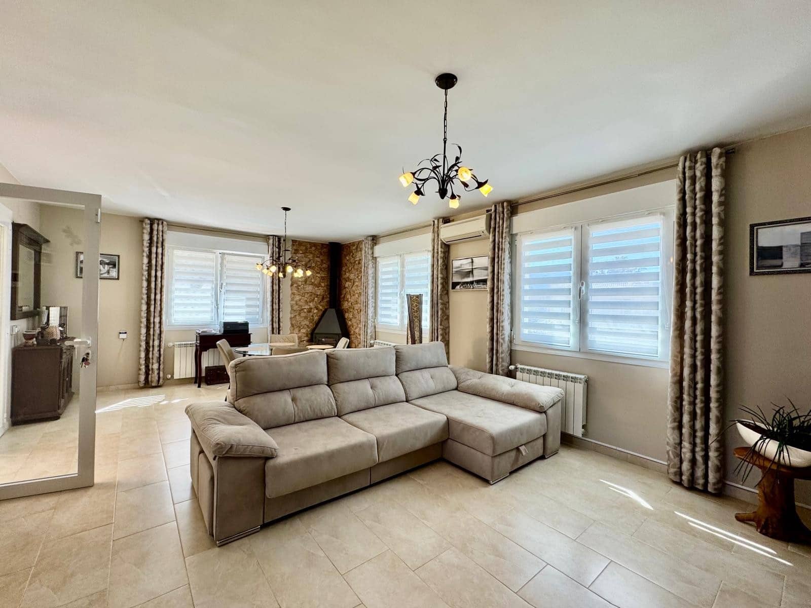 4 Zimmer Villa zu verkaufen in Calpe / Calp mit Pool Garage - 595.000 € (Ref: 9854327)
