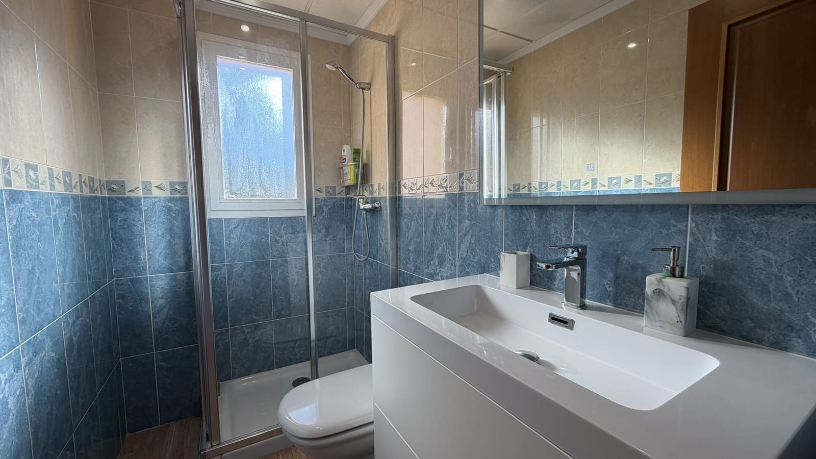 4 soveværelse Rækkehus til salg i Calpe / Calp med swimmingpool garage - € 550.000 (Ref: 9854341)