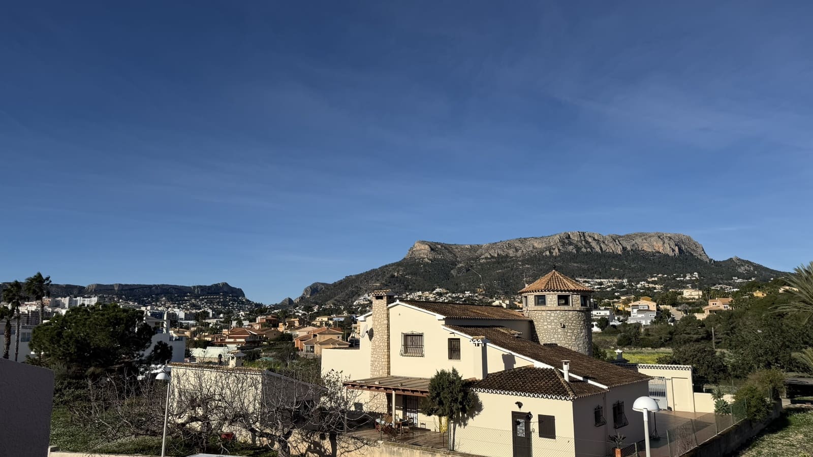 4 soveværelse Rækkehus til salg i Calpe / Calp med swimmingpool garage - € 550.000 (Ref: 9854341)