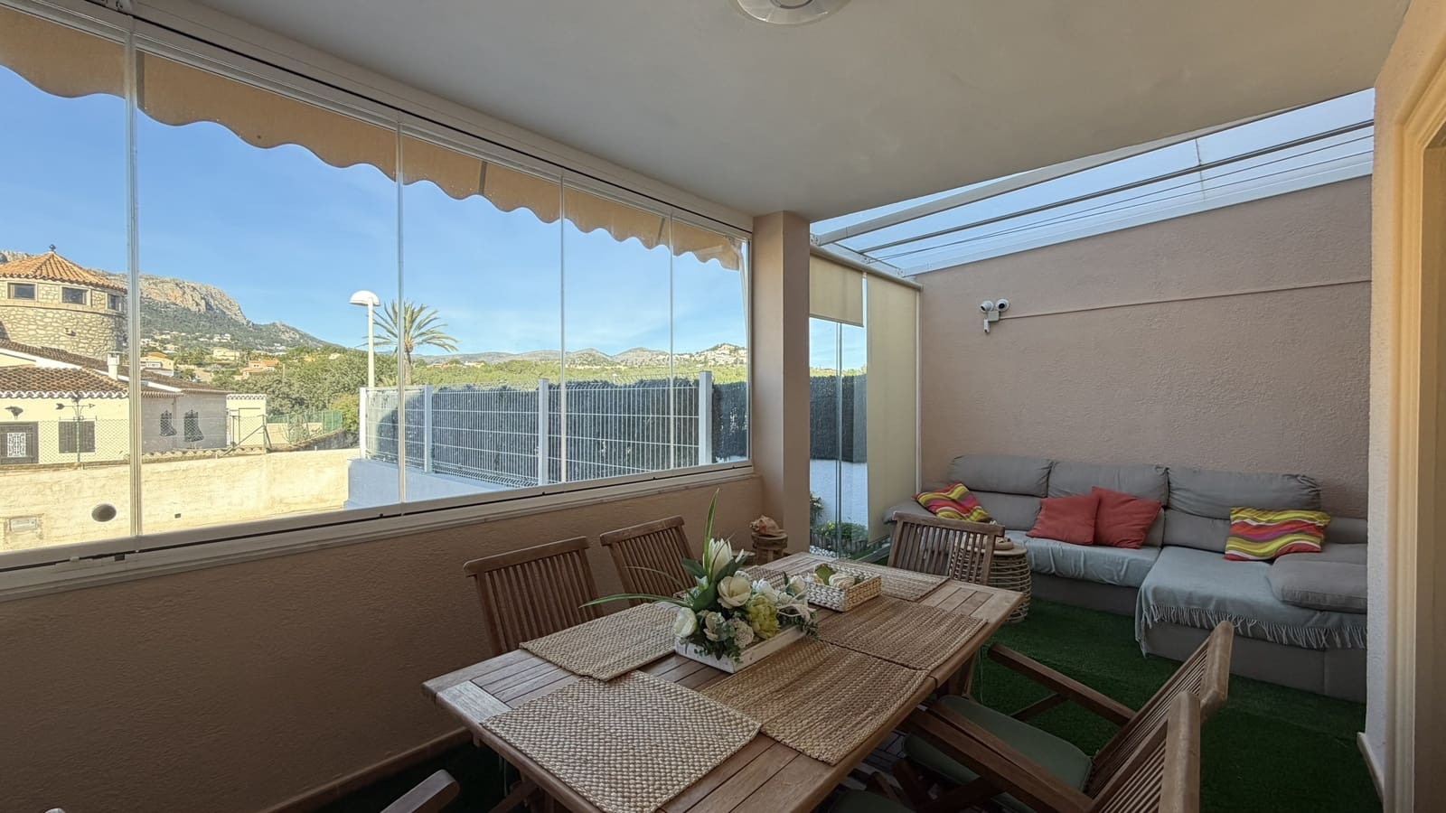 4 soveværelse Rækkehus til salg i Calpe / Calp med swimmingpool garage - € 550.000 (Ref: 9854341)