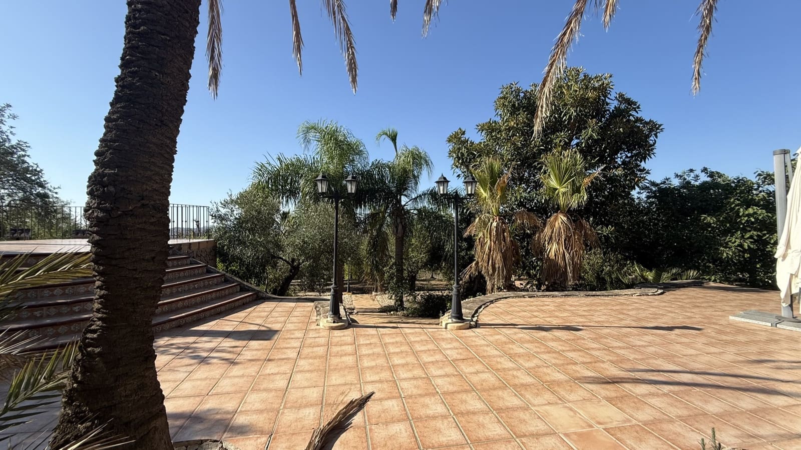 10 sovrum Hus till salu i Benissa med pool garage - 1 350 000 € (Ref: 9854342)