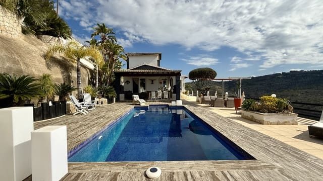3 chambre Maison de Ville à vendre à Cometa - Carrió, Calpe / Calp avec piscine garage - 1 050 000 € (Ref: 9854734)