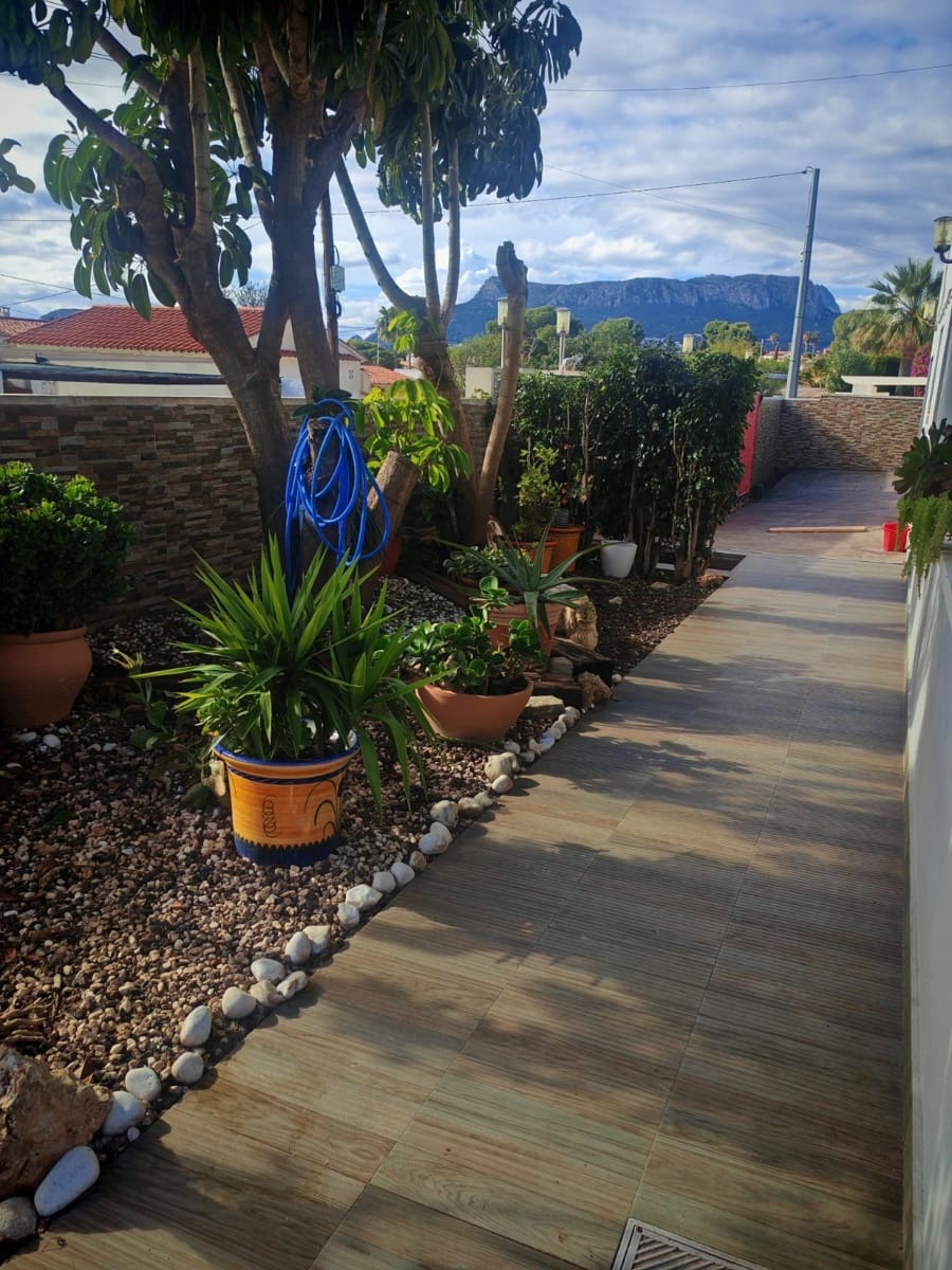 Casa de 4 habitaciones en Calpe / Calp en venta con piscina garaje - 950.000 € (Ref: 9854738)