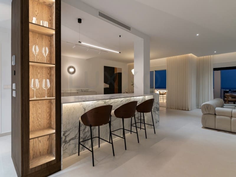 3 soverom Penthouse til salgs i Nueva Andalucia - € 1 795 000 (Ref: 9524608)