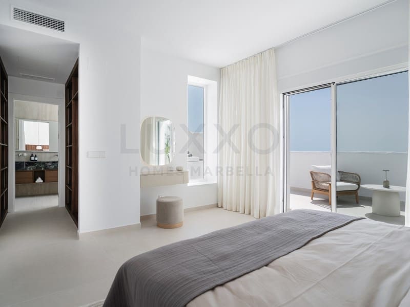 3 soverom Penthouse til salgs i Nueva Andalucia - € 1 795 000 (Ref: 9524608)