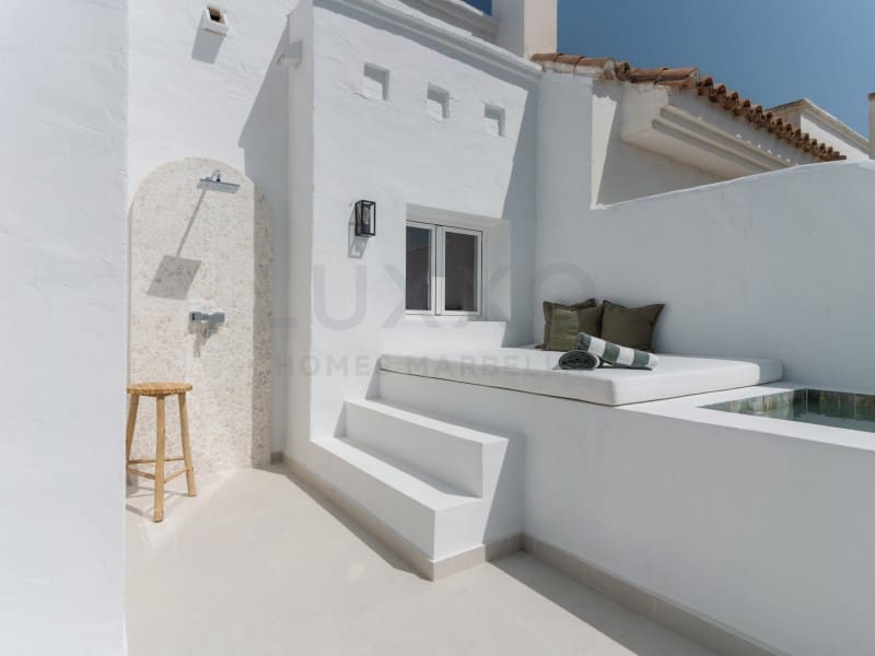 3 soverom Penthouse til salgs i Nueva Andalucia - € 1 795 000 (Ref: 9524608)