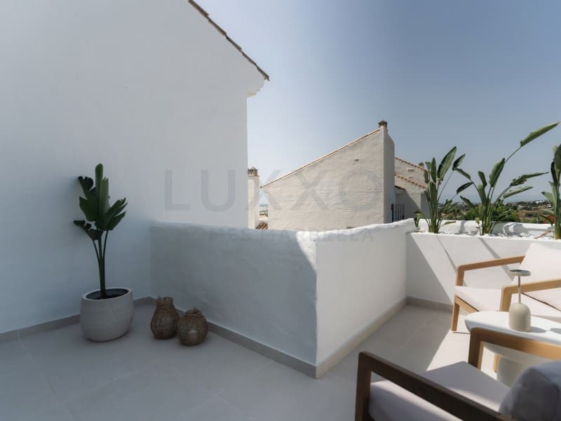 3 soverom Penthouse til salgs i Nueva Andalucia - € 1 795 000 (Ref: 9524608)