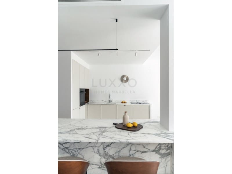 3 soverom Penthouse til salgs i Nueva Andalucia - € 1 795 000 (Ref: 9524608)