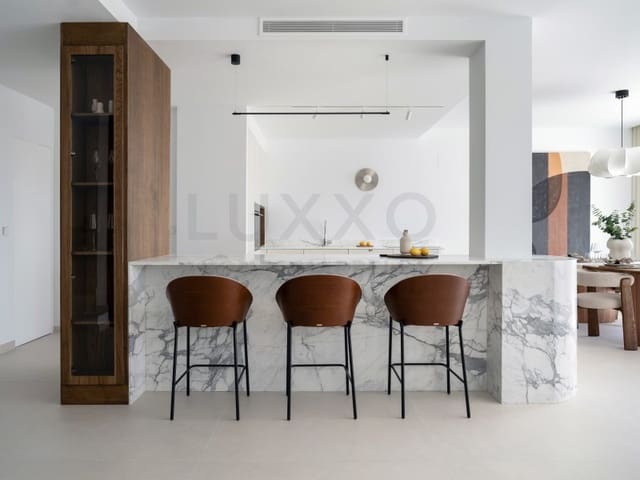 3 soverom Penthouse til salgs i Nueva Andalucia, Marbella - € 1 795 000 (Ref: 9524608)