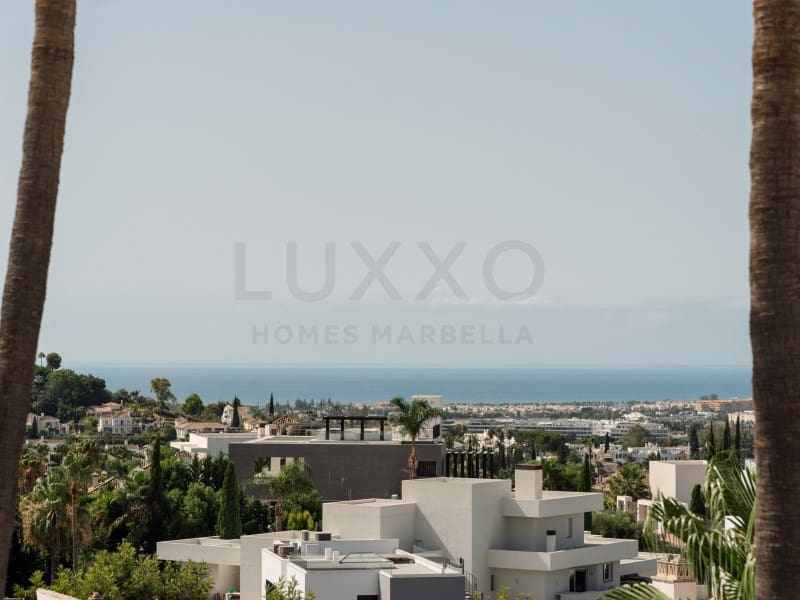 3 soverom Penthouse til salgs i Nueva Andalucia - € 1 795 000 (Ref: 9524608)