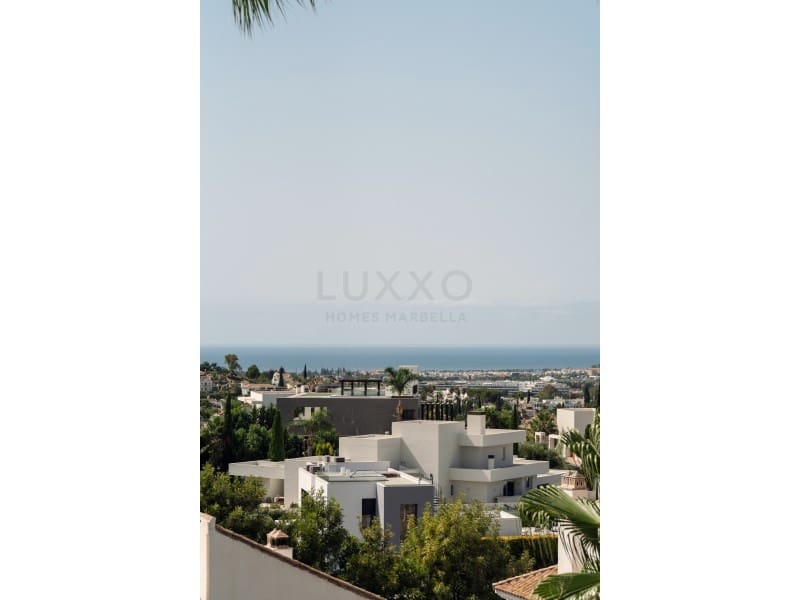 3 soverom Penthouse til salgs i Nueva Andalucia - € 1 795 000 (Ref: 9524608)