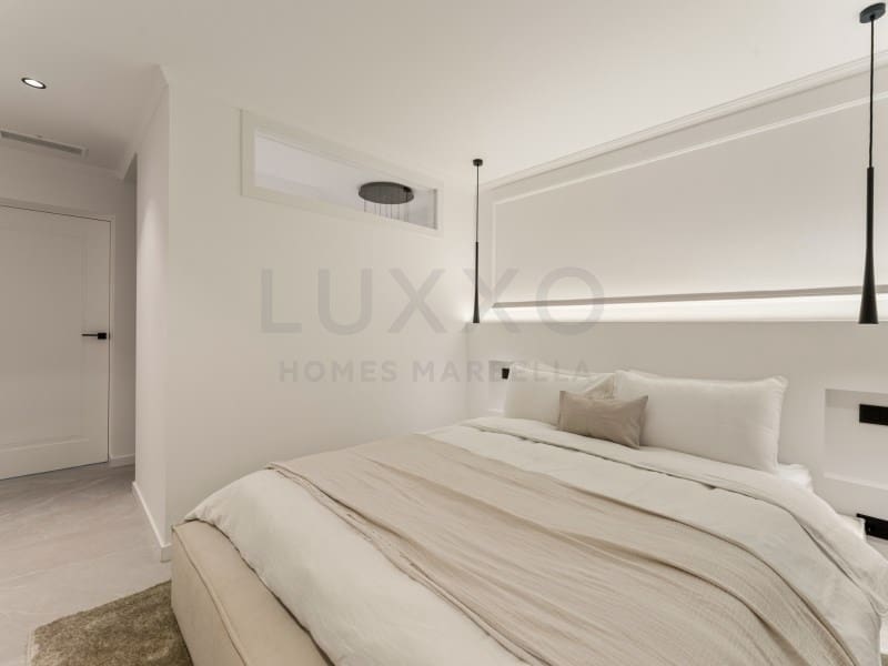 3 sovrum Lägenhet till salu i El Madronal med pool - 1 350 000 € (Ref: 9524612)