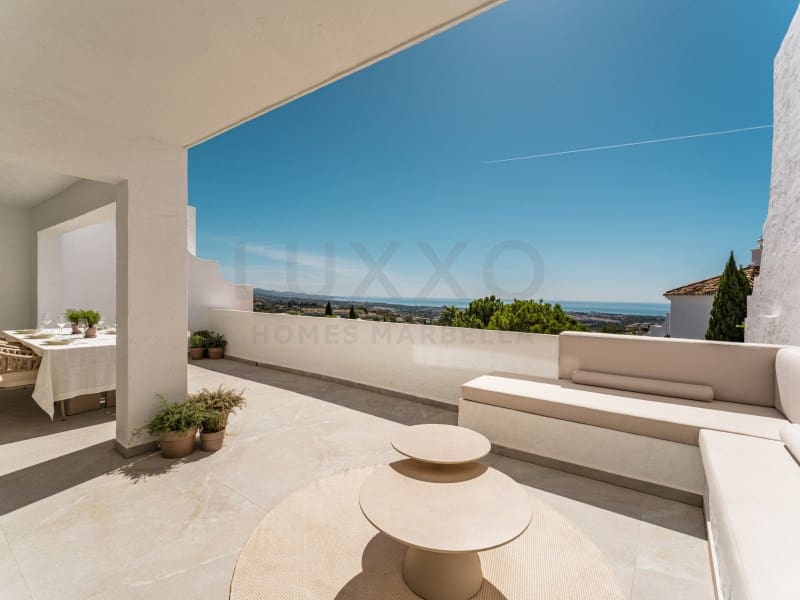 3 sovrum Lägenhet till salu i El Madronal med pool - 1 350 000 € (Ref: 9524612)