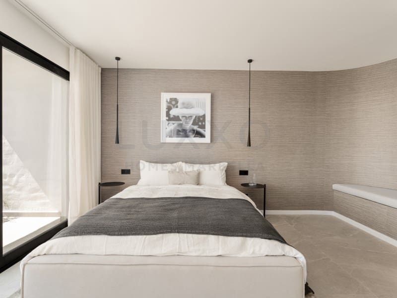 3 sovrum Lägenhet till salu i El Madronal med pool - 1 350 000 € (Ref: 9524612)