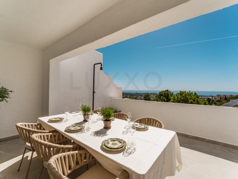 3 sovrum Lägenhet till salu i El Madronal med pool - 1 350 000 € (Ref: 9524612)