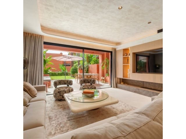 4 soveværelse Penthouse til salg i Golden Mile, Marbella med garage - € 2.150.000 (Ref: 9524613)